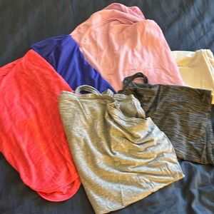 Lot of 5 Lululemon size 10 and 1 gap tanks